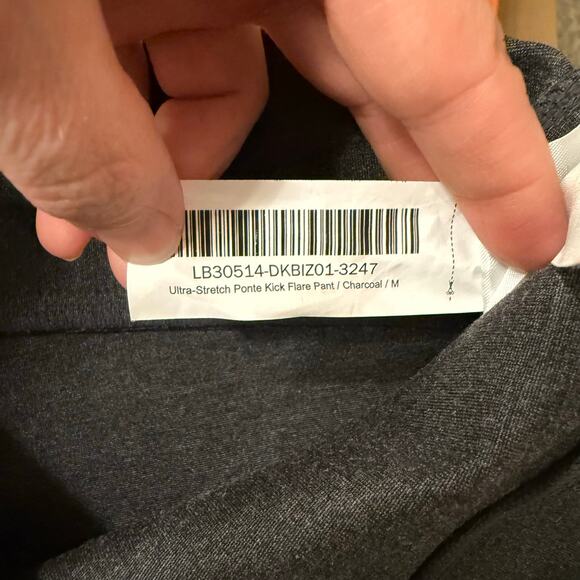 Quince Ultra-Stretch Ponte Kick Flare Pants Charcoal Medium EUC - Picture 8 of 8